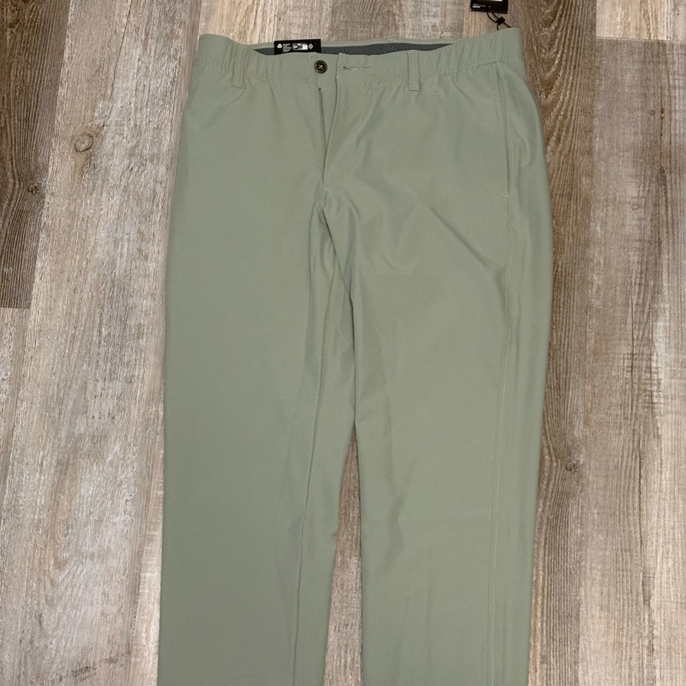 Under Armour Green Lightweight Straight-Leg Golf Pants